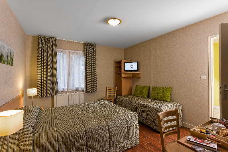 The Originals City, Hotel La Saulaie, Saumur Ouest Дуэ-ла-Фонтен Экстерьер фото