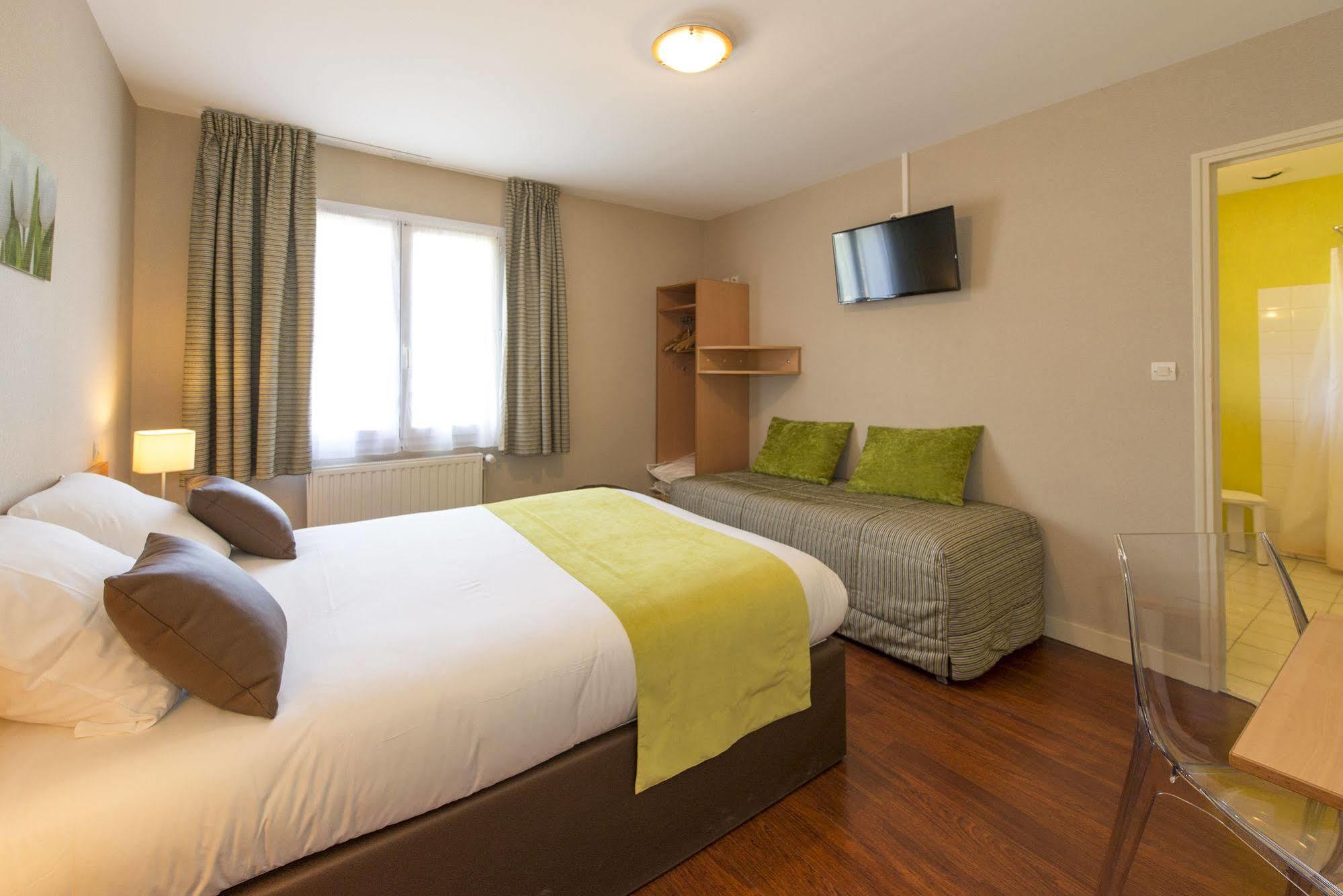 The Originals City, Hotel La Saulaie, Saumur Ouest Дуэ-ла-Фонтен Экстерьер фото