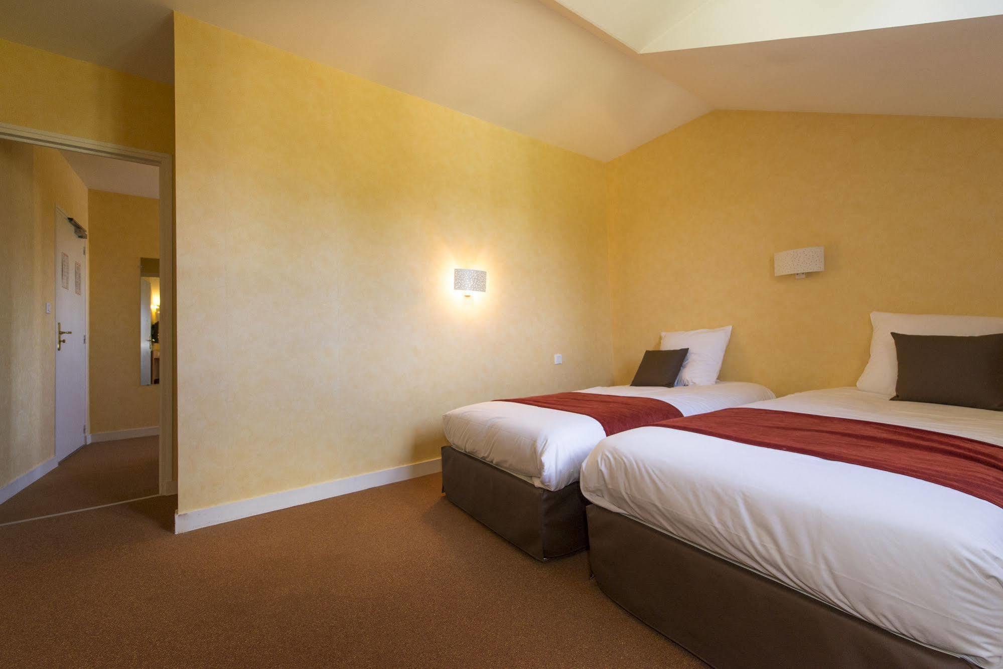The Originals City, Hotel La Saulaie, Saumur Ouest Дуэ-ла-Фонтен Экстерьер фото
